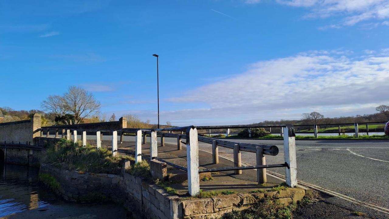 Sandown On The Creek Wootton Bridge  Esterno foto