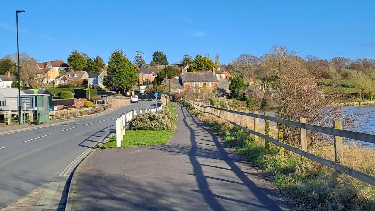 Sandown On The Creek Wootton Bridge  Esterno foto