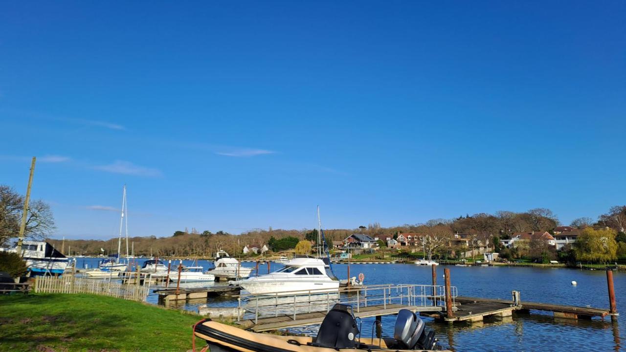 Sandown On The Creek Wootton Bridge  Esterno foto